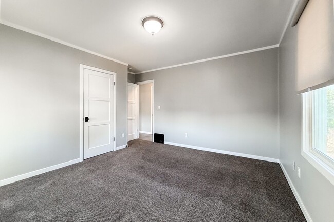 Building Photo - Remodeled 3-Bedrom Richland Alphabet Home ...