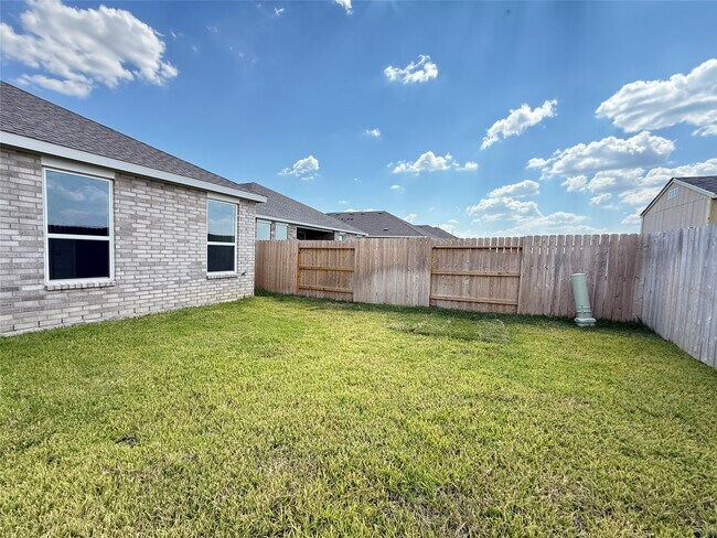 Building Photo - 16539 Mesquite Fld Dr
