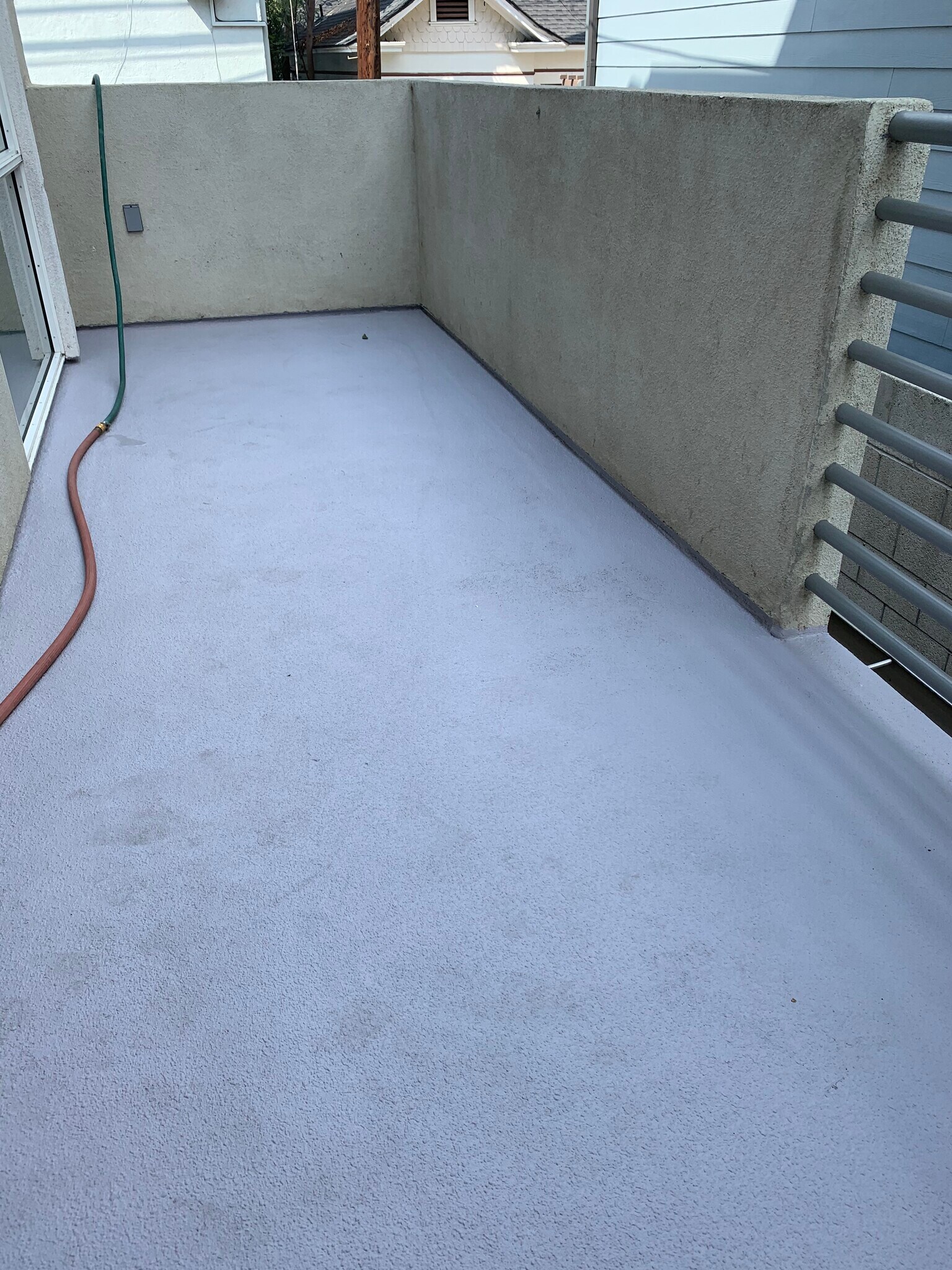Large balcony - 438 N Crystal Ct