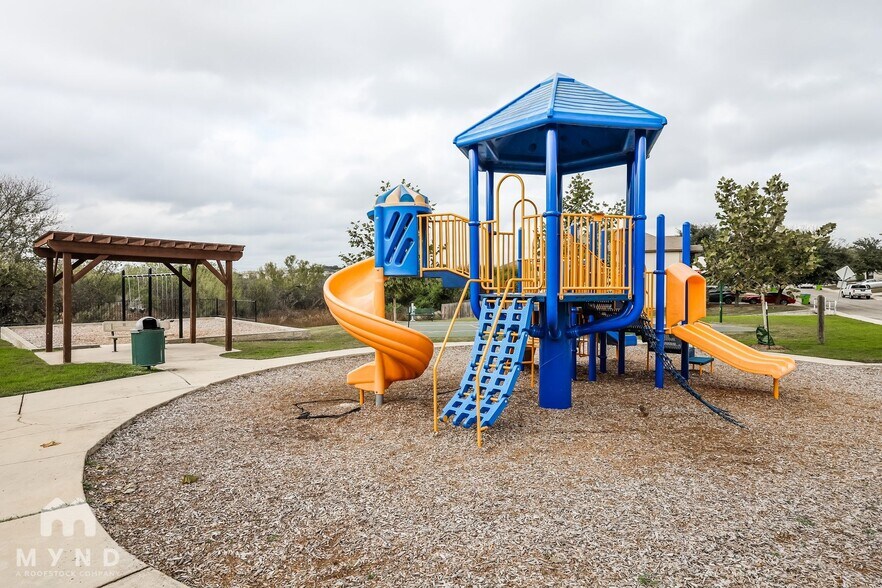 Building Photo - 11331 Fine Design