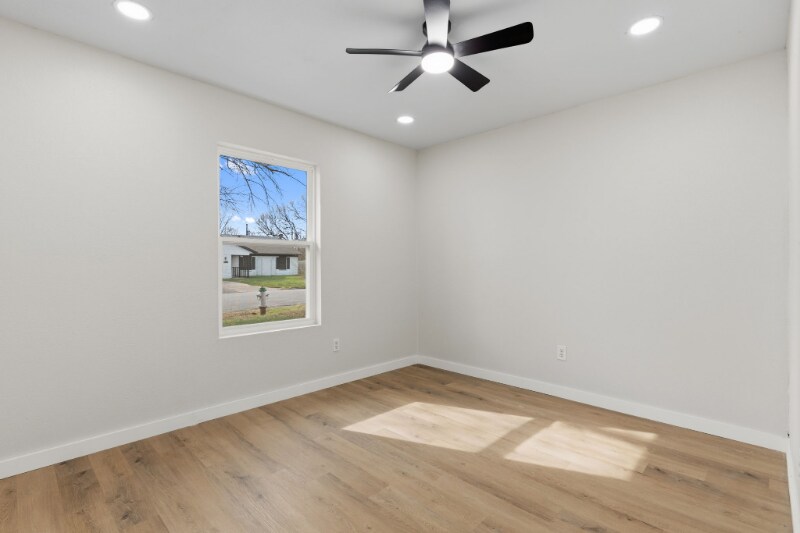 Building Photo - 1832 Dogwood Trail