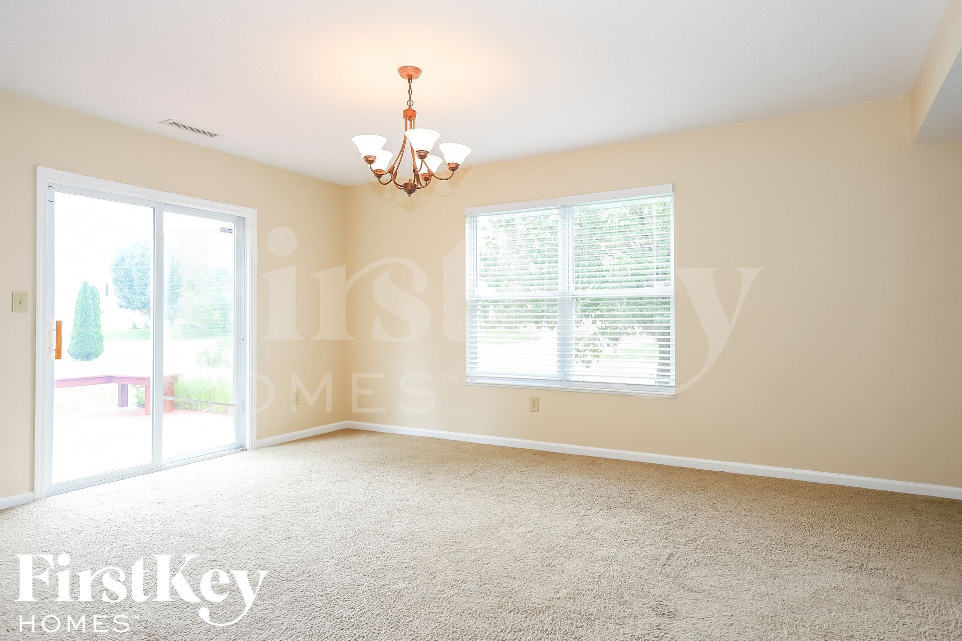 Building Photo - 7228 Village Oaks Dr