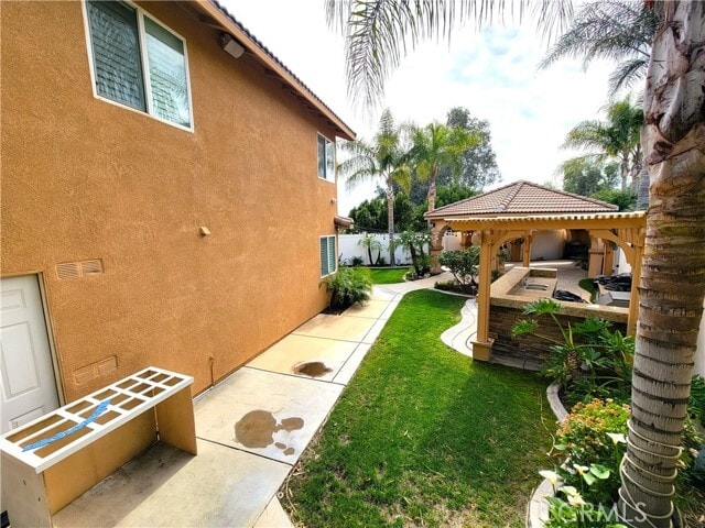 Building Photo - 3051 Portola St