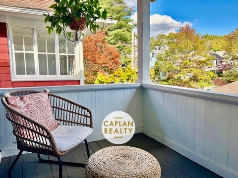 Building Photo - 25 W Rock Ave