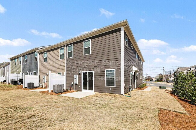 Building Photo - 5052 Falstone Dr