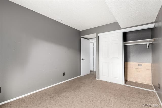 Building Photo - 401 S Kalispell Way