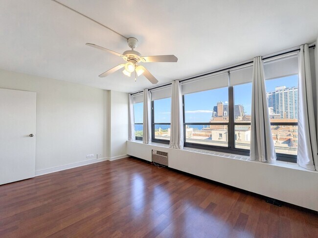 Building Photo - 3550 N Lake Shore Dr