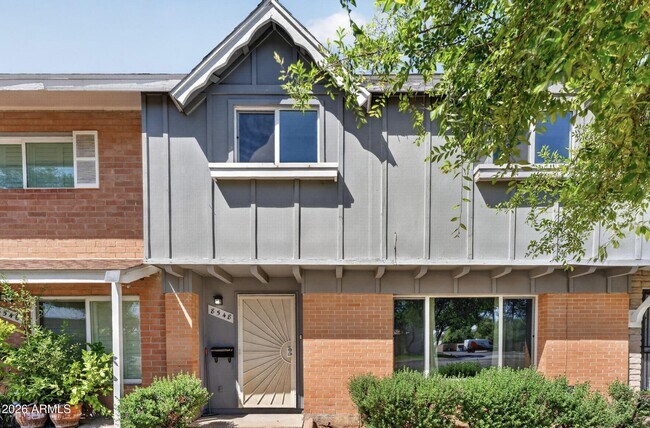 Building Photo - 8548 E McDonald Dr