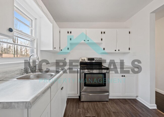 Building Photo - 3818 Edgewood Terrace Rd