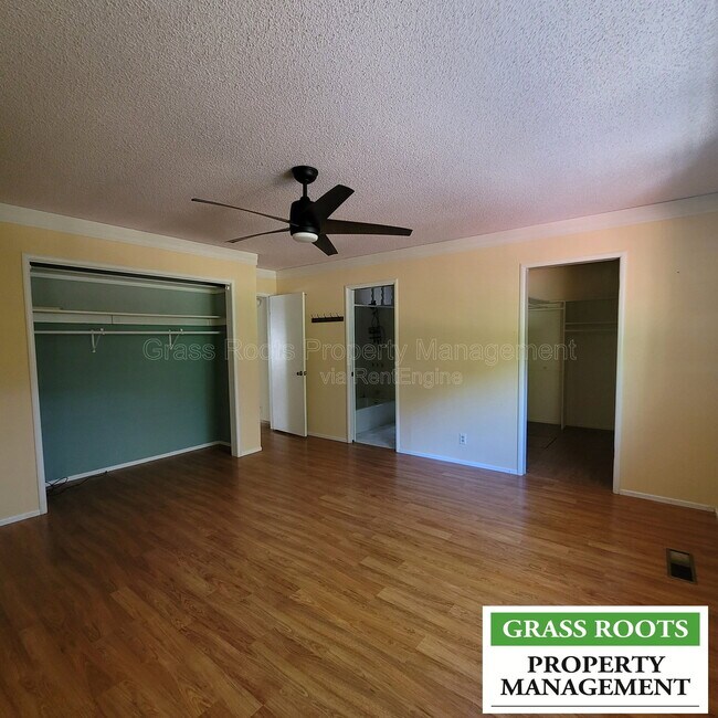 Building Photo - 20 Turpentine Dr