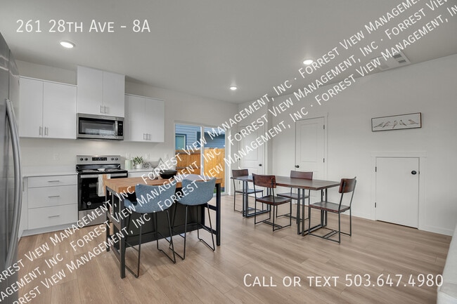 Building Photo - 261 SE 28th Ave