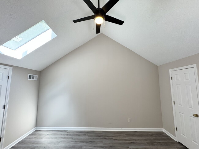 Building Photo - Charming 2 Bed/2 Bath Home in Woodstock – ...