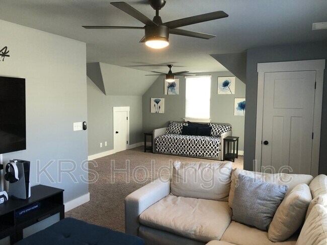 Building Photo - 1312 auburn hill Dr