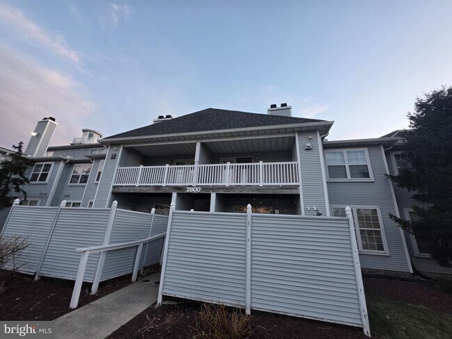 Building Photo - 2809 Waters Edge Dr