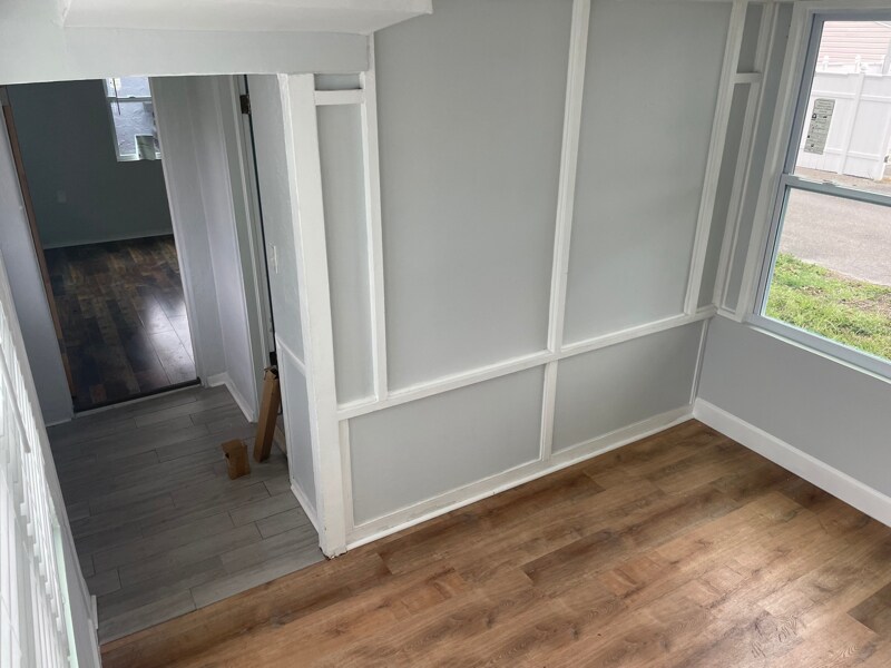 Building Photo - 917 56th Ave N