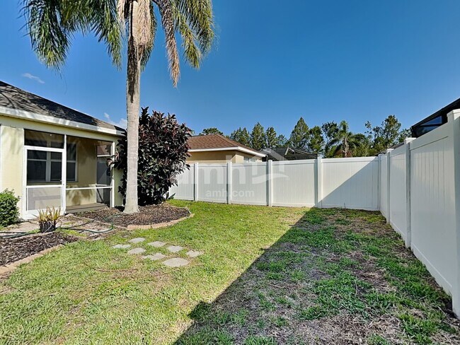 Building Photo - 6244 Macaw Glen