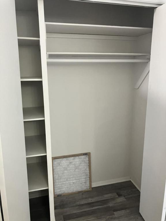 Building Photo - 2520 SW Mission Ave