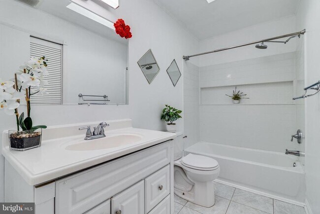 Building Photo - 314 Rivermont Dr