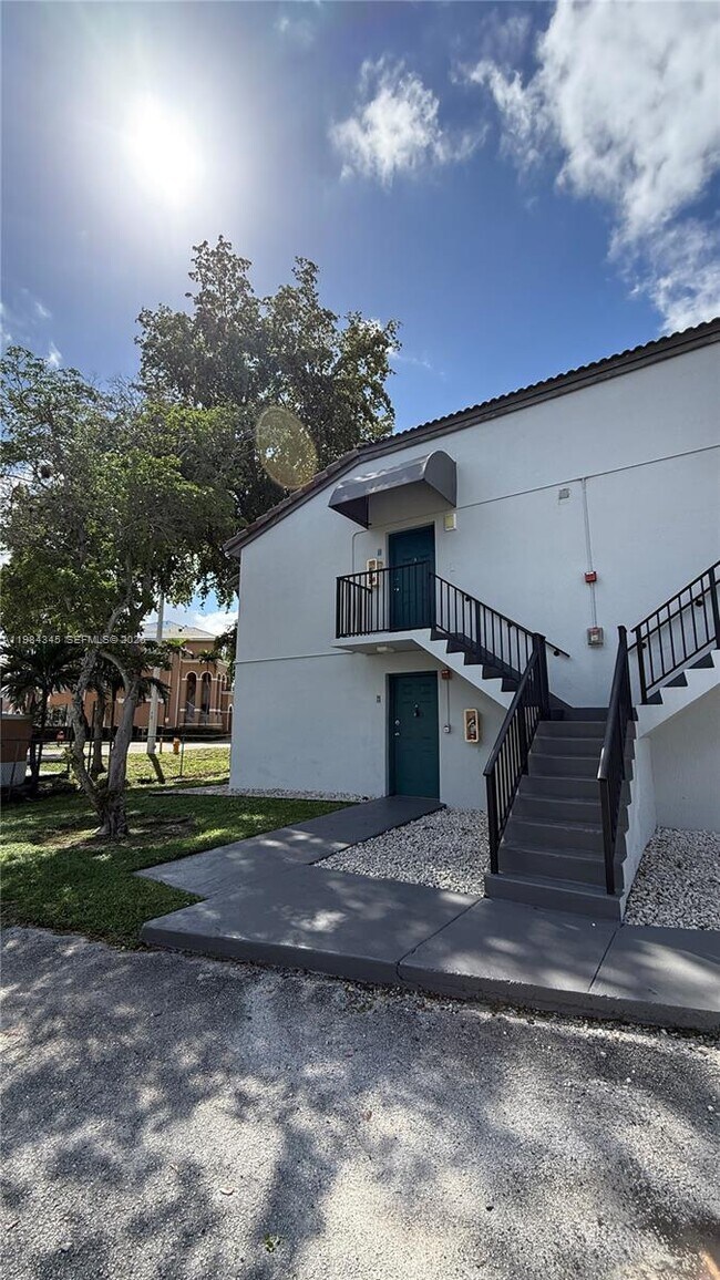 Building Photo - 7210 NW 179th St