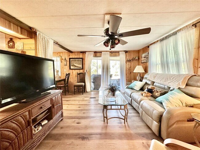 Building Photo - 3609 E Westcove Ct