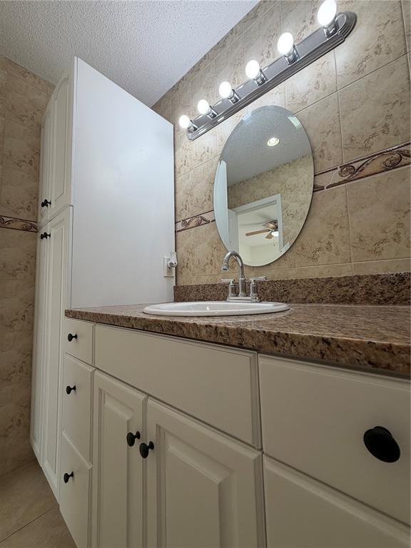 Building Photo - 2130 Cascades Blvd