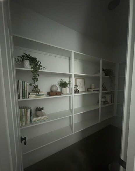 Building Photo - 2044 E Prairie Dog Dr