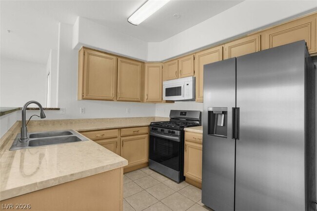 Building Photo - 7107 S Durango Dr