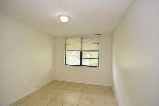 Building Photo - 1790 NW 55th Ave