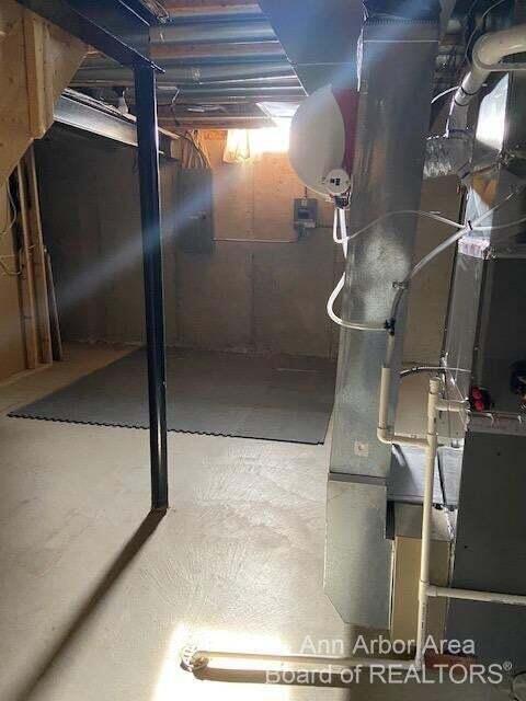 Building Photo - 8312 N Warwick Ct