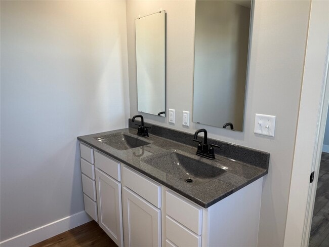 Building Photo - 1145 Marathon Dr