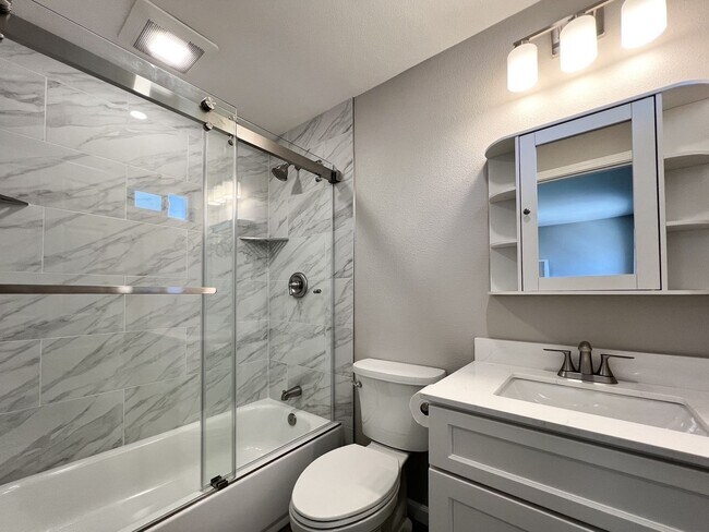 Building Photo - Newly Remodeled Two Bedroom Napa House