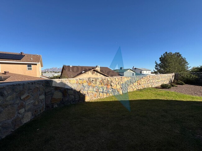Building Photo - 3127 Agua Ladoso Ave