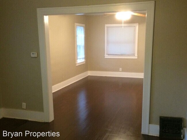 Building Photo - 2 br, 1 bath House - 540 E LOREN
