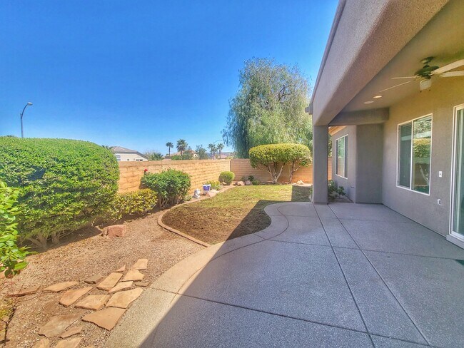 Building Photo - 47 Fountainhead Cir