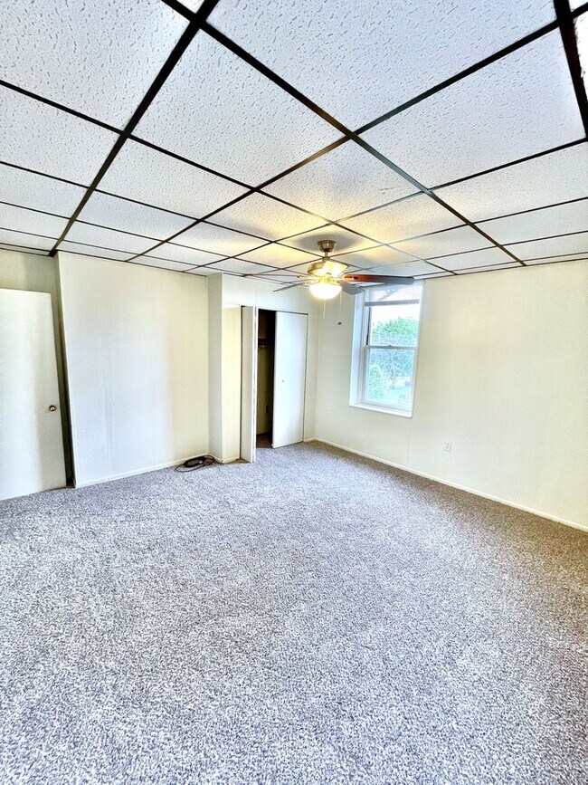 Building Photo - 403 S Atlantic Ave