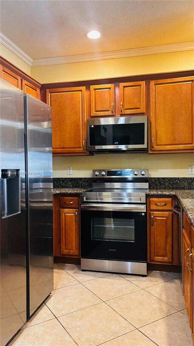 Building Photo - 570 St Michelle Way