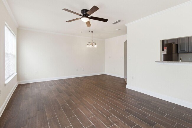 Building Photo - 551 Wingspan Way