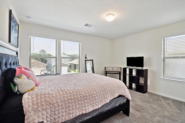 Building Photo - 17303 Rock Willow Ln