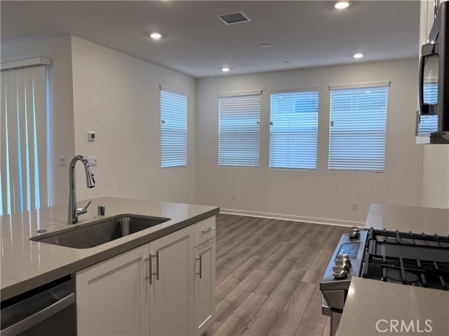Building Photo - 4041 Pomelo Dr