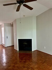 Building Photo - 5001 Lamonte Ln