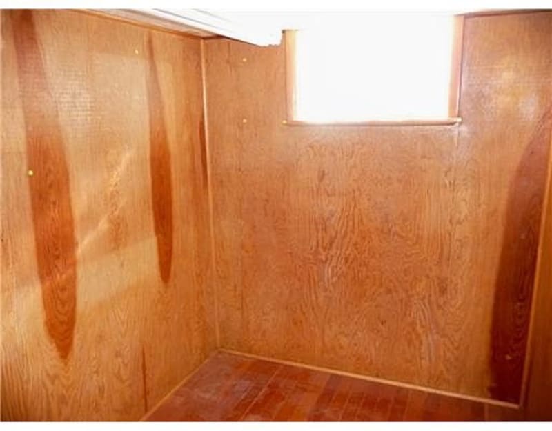 Building Photo - 310 Onyx Ave