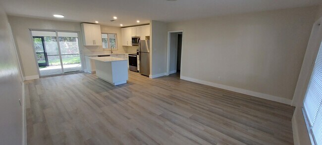Kitchen/Living Room - 1235 SW 13th Cir