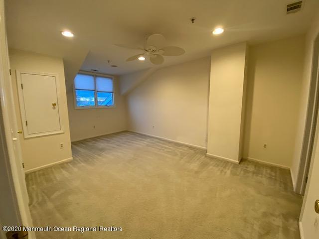 Building Photo - 135 1st St