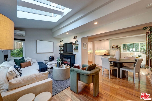 Building Photo - 8326 Ridpath Dr