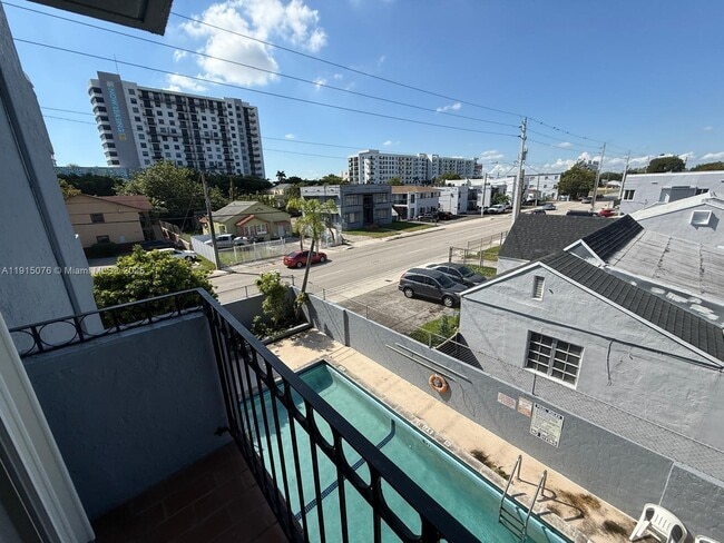 Building Photo - 1933 SW 7th St