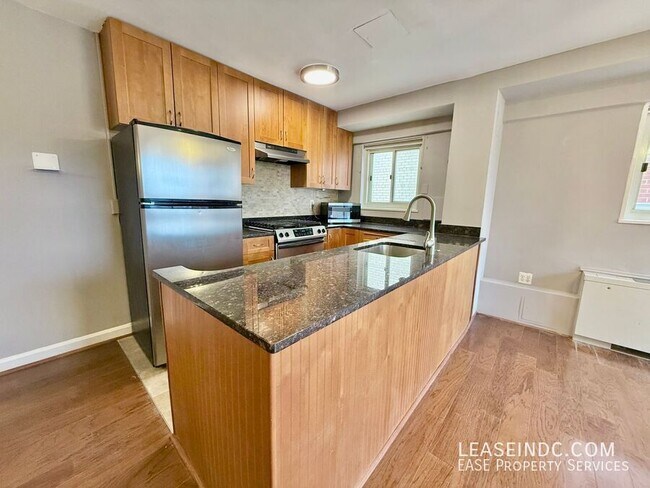 Building Photo - 5315 Connecticut Ave NW