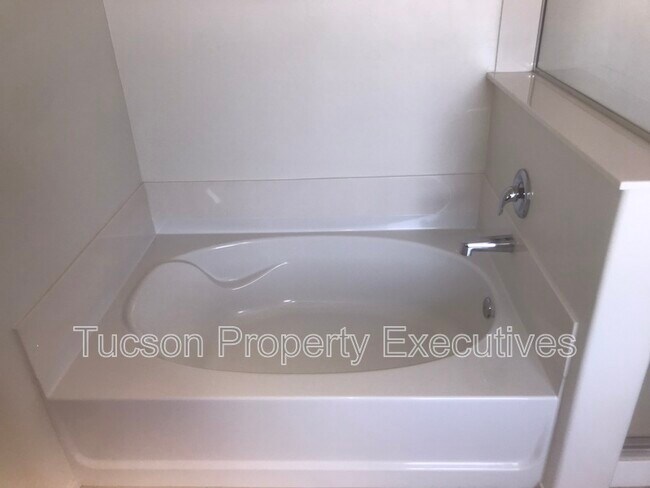 Building Photo - 11545 W Oilseed Dr