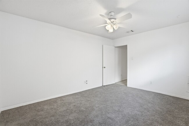 Building Photo - 10306 Jillana Kaye Dr