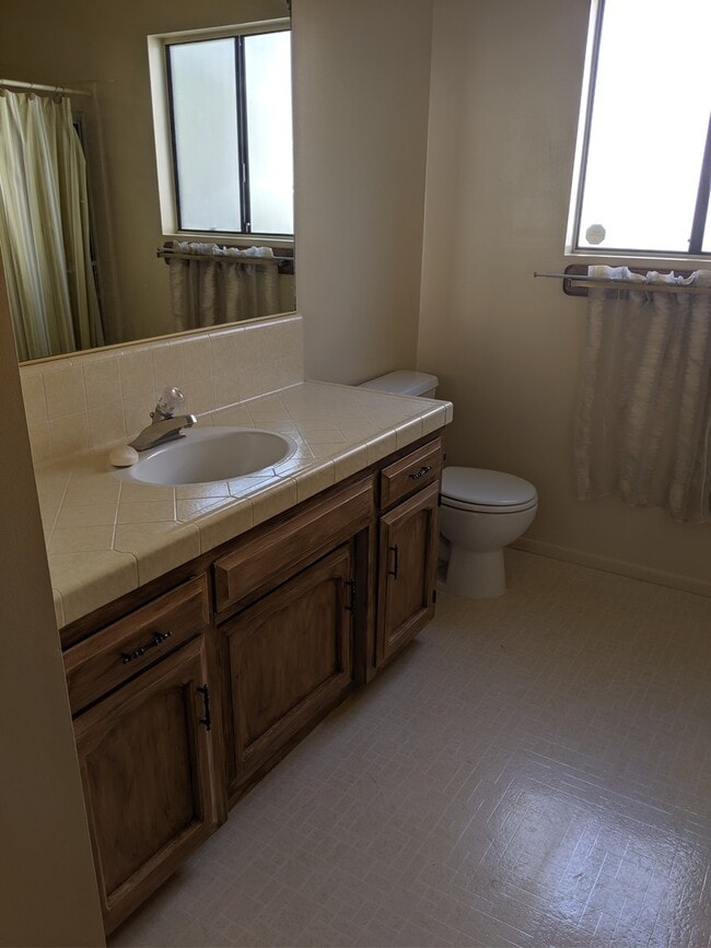 Building Photo - 203 Patricia Ct