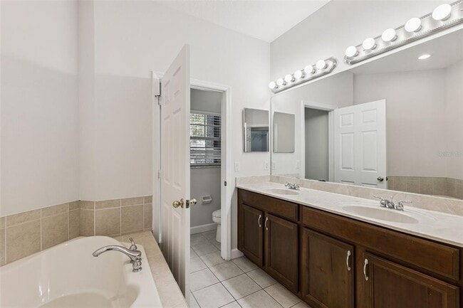 Building Photo - 1442 Travertine Terrace